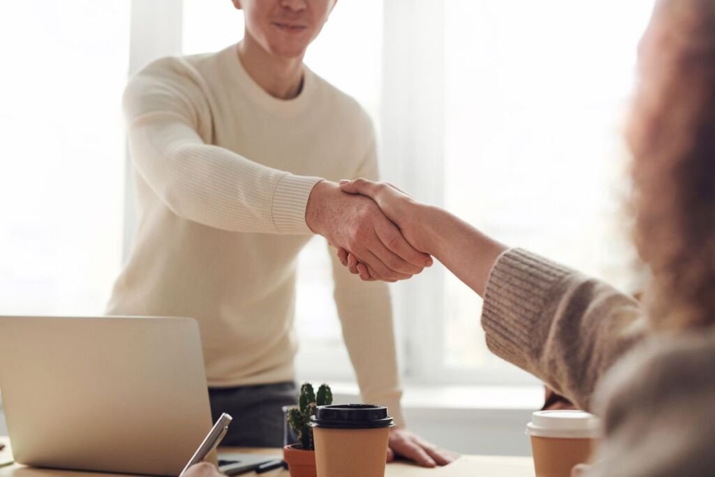 Roomvu Partners With Women’s Council of Realtors to Give 12,000+ Agents an AI Marketing Engine at No Cost