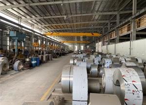 Betonway takes on standard GN pans with precision-built stainless steel line